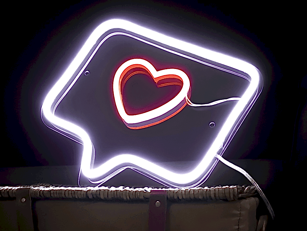 вывеска из гибкого неона