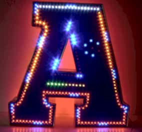 Цветные светодиоды на объемной букве