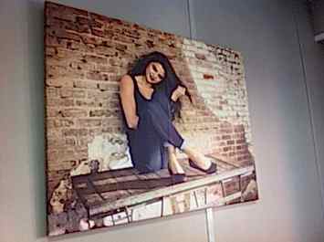 Фотография на холсте с натяжкой на подрамник